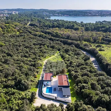 Vallelunga - Managed By Travel Istria فيلة بولا